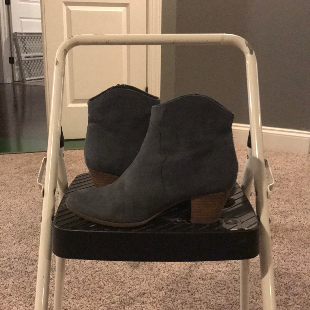 Carlos Santana bootie